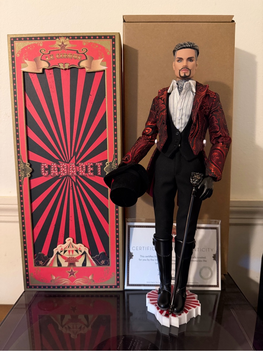 Integrity Toys Le Maitre De Piste Cruz Clark Cirque Cabaret Male Doll LE 950